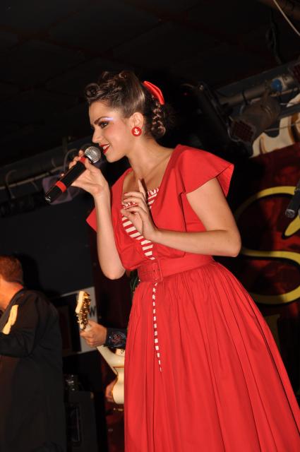 min 2010 08 05 mamamia 275